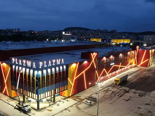 818 kW containerized diesel genset with a British Perkins engine and a Stamford generator for PLAZMA shopping and entertainment center in Murmansk