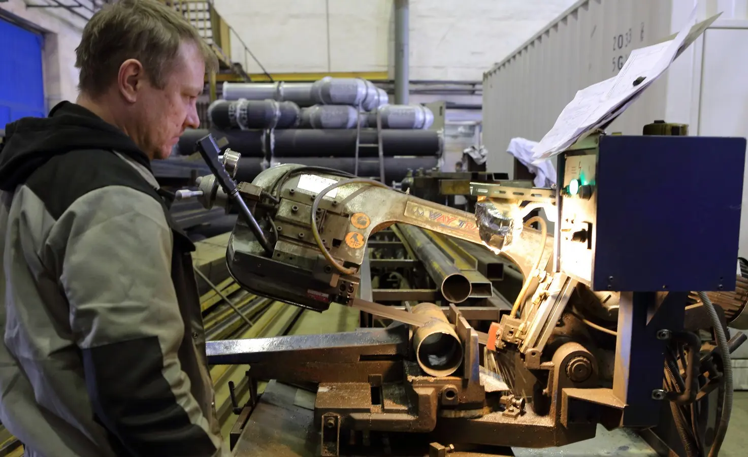 Metal cutting