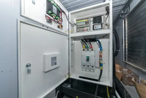 280 kW Cummins containerized diesel generator for the research institute of chemical technology (‘Rosatom’) – фото 6 из 17