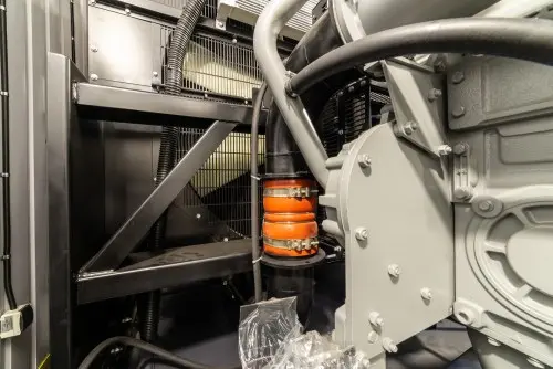 818 kW containerized diesel genset with a British Perkins engine and a Stamford generator for PLAZMA shopping and entertainment center in Murmansk – фото 30 из 70