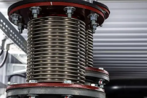 818 kW containerized diesel genset with a British Perkins engine and a Stamford generator for PLAZMA shopping and entertainment center in Murmansk – фото 51 из 70