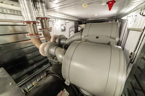 818 kW containerized diesel genset with a British Perkins engine and a Stamford generator for PLAZMA shopping and entertainment center in Murmansk – фото 12 из 70