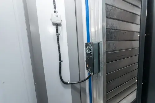 280 kW Cummins containerized diesel generator for the research institute of chemical technology (‘Rosatom’) – фото 13 из 17