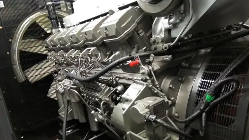 1 MW diesel genset with a voltage of 6,3 kV for a Goznak JSC branch in Saint Petersburg – фото 27 из 73