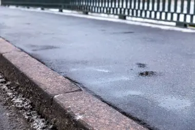  Проезжая часть плотины по ул.Садовой в г.Пушкин и проезжая часть Тверского моста в г.Колпино – фото 8 из 16