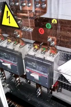 818 kW containerized diesel genset with a British Perkins engine and a Stamford generator for PLAZMA shopping and entertainment center in Murmansk – фото 67 из 70