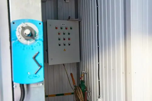 1200 kW Cummins C1675D5 containerized diesel genset with reduced noise level for Petrovax pharmaceutical manufacturer  – фото 21 из 25