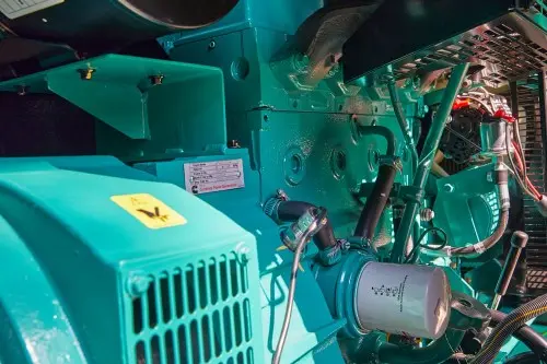 48 kW Cummins C66D encased diesel generator with an ATS for a cottage in the resort district of Saint Petersburg – фото 7 из 10