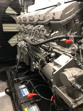 1 MW diesel genset with a voltage of 6,3 kV for a Goznak JSC branch in Saint Petersburg – фото 19 из 73