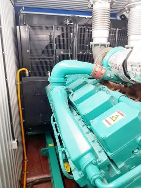 Mobile 800 kW diesel genset Cummins with a 3000-liter fuel tank to Norilsk for processing non-ferrous scrap – фото 16 из 17