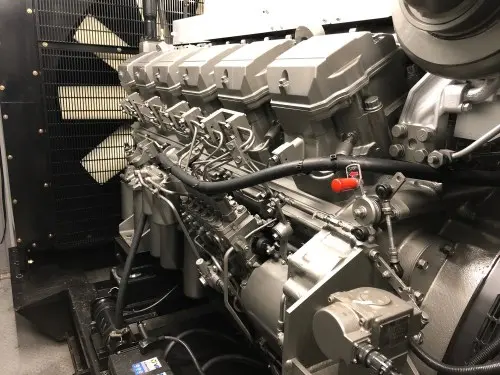 1 MW diesel genset with a voltage of 6,3 kV for a Goznak JSC branch in Saint Petersburg – фото 20 из 73