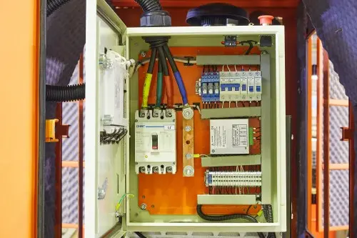 FPT GS NEF 125 diesel generator in a casing on a chassis for Kirishi Oil Refinery – фото 9 из 10