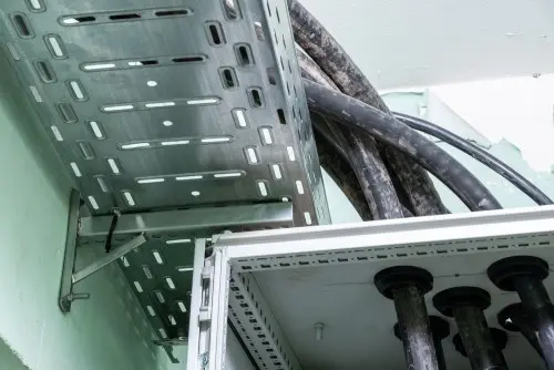 Installing a diesel genset, pre-commissioning and connecting an automatic circuit breaker for Pokrov hospital in Saint Petersburg – фото 21 из 23