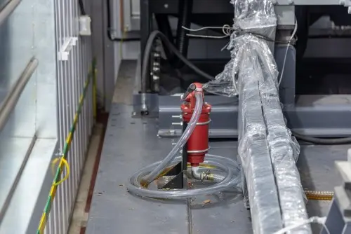 818 kW containerized diesel genset with a British Perkins engine and a Stamford generator for PLAZMA shopping and entertainment center in Murmansk – фото 44 из 70