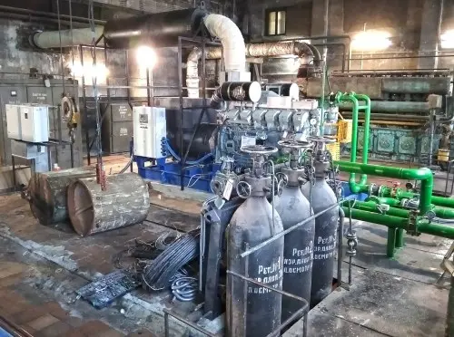 Demounting a 34 tons diesel genset and installing new 1 MW diesel gensets for MRSK Severo-Zapada (Rosseti) – фото 46 из 48