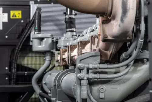 818 kW containerized diesel genset with a British Perkins engine and a Stamford generator for PLAZMA shopping and entertainment center in Murmansk – фото 43 из 70