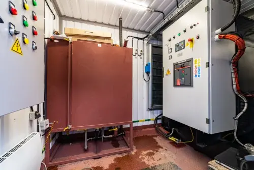 3600 kW diesel genset complex (1200 kW 3 pcs.) for a DPC of the largest Russian interoperator Internet traffic exchange company MMTS-9 – фото 44 из 94