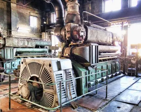 Demounting a 34 tons diesel genset and installing new 1 MW diesel gensets for MRSK Severo-Zapada (Rosseti) – фото 8 из 48