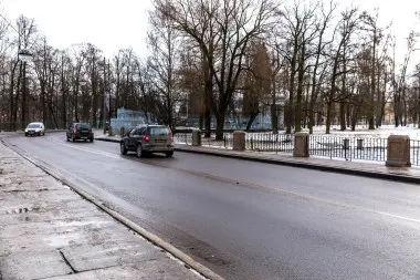  Проезжая часть плотины по ул.Садовой в г.Пушкин и проезжая часть Тверского моста в г.Колпино – фото 11 из 16