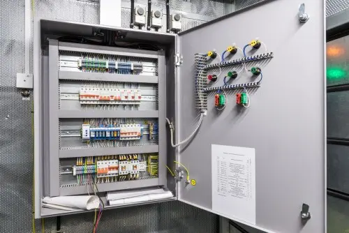 280 kW diesel generator on a container on the chassis and 60 kW UPS for Murmansk Administration building – фото 30 из 80