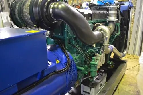 280 kW diesel generator on a container on the chassis and 60 kW UPS for Murmansk Administration building – фото 13 из 80