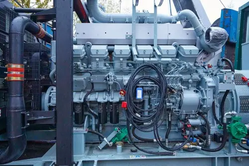 Two 1200 kW 10,5 kV containerized HV diesel gensets for a strategic site – фото 24 из 25