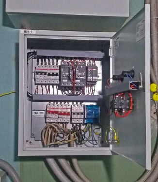 280 kW diesel generator on a container on the chassis and 60 kW UPS for Murmansk Administration building – фото 61 из 80