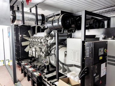 Контейнер с внутренней системой шумоглушения для бизнес-центра в Москве – фото 4 из 15