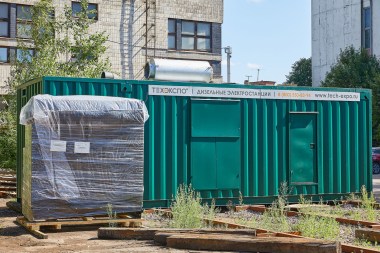 Четыре контейнера для ДГУ 1200 в параллели с РУ-6,З кВ для производства пиломатериалов – фото 5 из 15