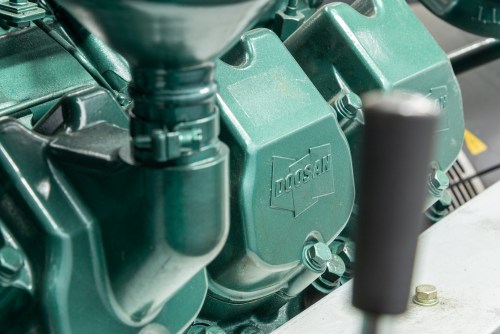 440 kW diesel genset based on a South Korean Doosan engine on a container for BTS – фото 31 из 48